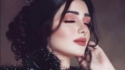 حكاية شيرين كامله