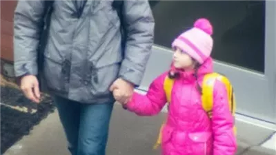 ابنتي قالت لي: الأب الجديد أخذني أمس وما اكتشفته بعدها دمّر زواجي في لحظة