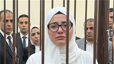 رجعت الدكتورة هبه لشقتها ووحدت رائحة غريبة